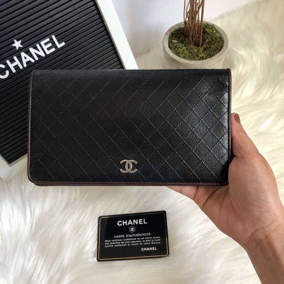 CHANEL Black Quilted Wallet - Picture 2 of 10